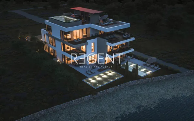 Sukošan – Luksuzno moderni penthouse s krovnom terasom i bazenom 193 m2