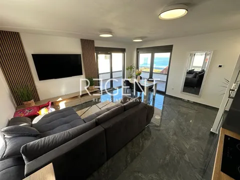 Zadar, Vir - potpuno namješten dvosoban stan 50m od mora 134 m2