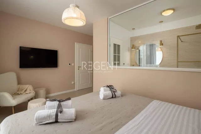 Rogoznica, Ražanj - autentična vila s pogledom na more