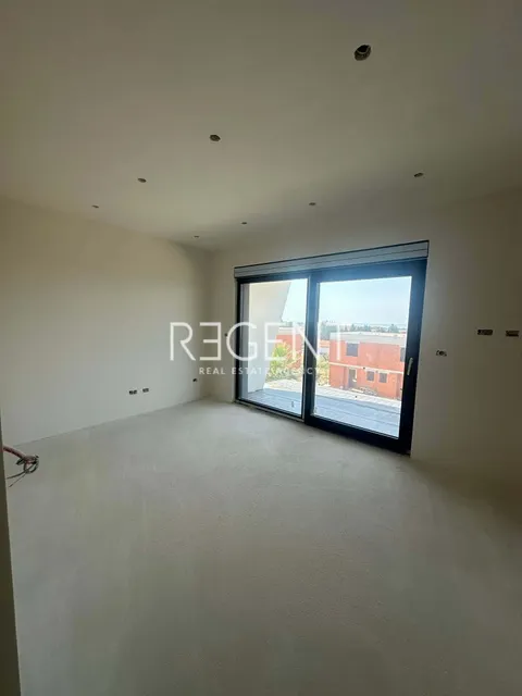Istra, Medulin - Moderna vila 300 m2