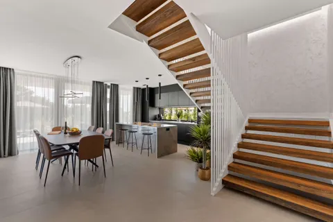 Istra, Poreč – Dizajnerska vila s pogledom na more 310 m2