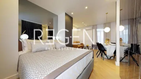 Split, Centar - Dioklecijanova Palača dva studio apartmana 65 m2
