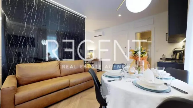 Split, Centar - Dioklecijanova Palača dva studio apartmana 65 m2
