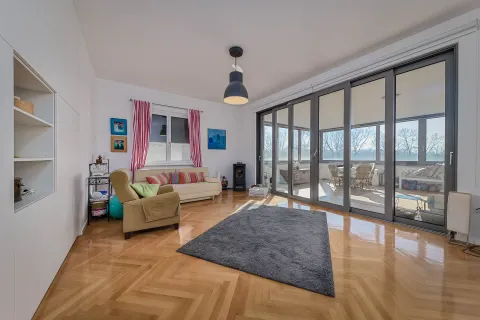 Zagreb, Jarun - Moderna kuća s bazenom uz jezero, 400 m2
