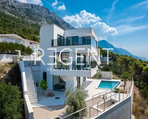 Makarska, Brela - Luksuzna vila s panoramskim pogledom na more 317 m2