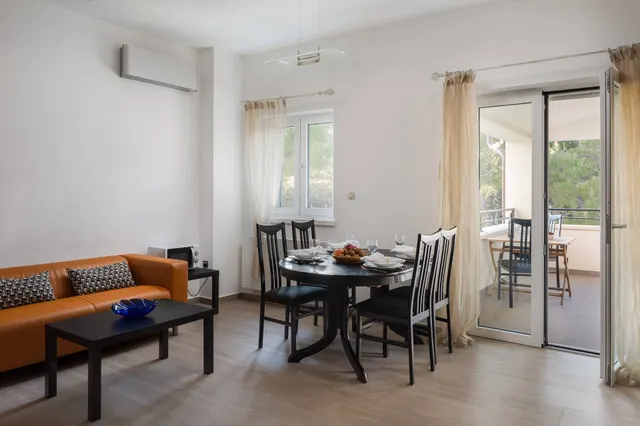 Šibenik - Prekrasna luksuzna vila uz more 1000 m2