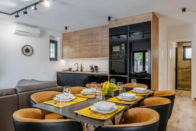 Zadar, Vrsi - Luksuzna vila s bazenom, novogradnja