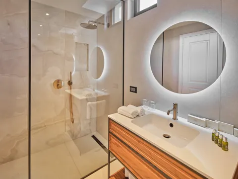 Trogir - Moderna villa sa pogledom na more 341 m2