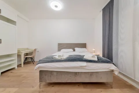 Zagreb, Trešnjevka - četverosoban dvoetažan stan s privatnom garažom 141 m2