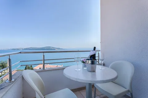 Trogir – Elegantan hotel s pogledom na more