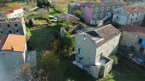 Istra, Brič - Prekrasna kamena kuća 270 m2