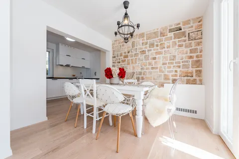 Brač, Milna - Moderna vila prvi red uz more, 264 m2