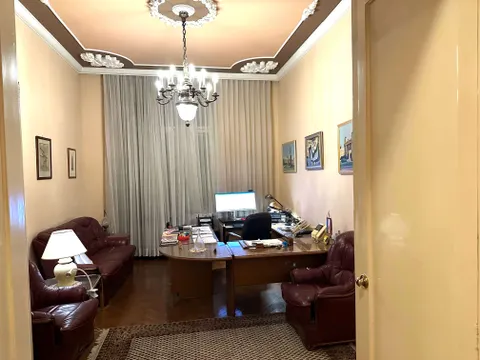 Zagreb, Centar – Građanski stan 244 m2 NOVA CIJENA