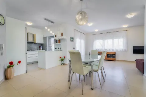 Zagreb, Gornji Bukovac - Prekrasna vila s vrtom, 591 m2