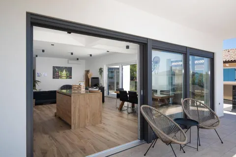 Istra, Medulin - Prekrasna villa s wellnessom NKP 190 m2 nadomak mora