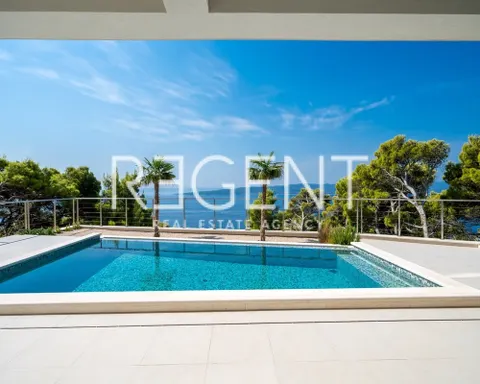 Makarska, Brela - Luksuzna vila s panoramskim pogledom na more 317 m2