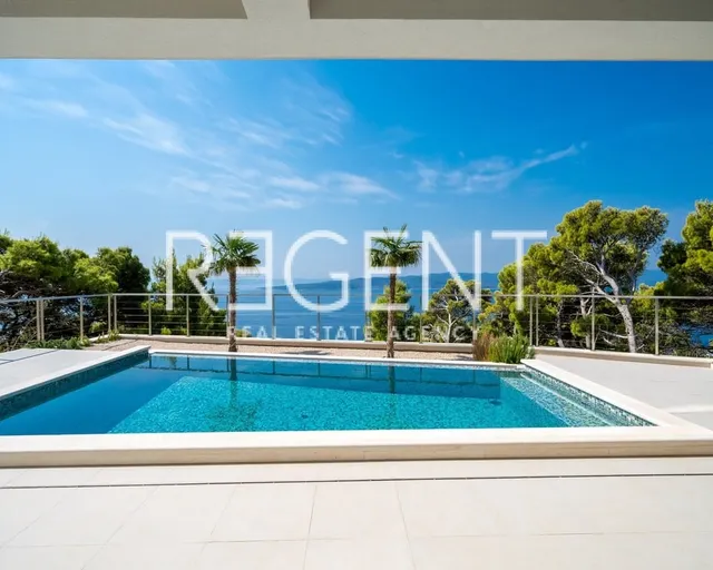 Makarska, Brela - Luksuzna vila s panoramskim pogledom na more 317 m2