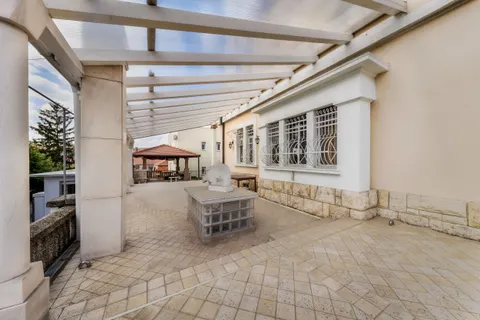 Zagreb, Šalata – Luksuzna obiteljska vila 325 m2