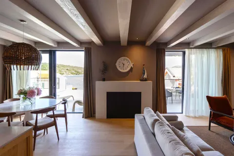 Dubrovnik, Slano – Moderna kamena kuća uz more