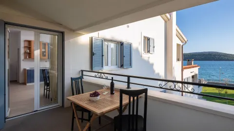 Šibenik - Prekrasna luksuzna vila uz more 1000 m2