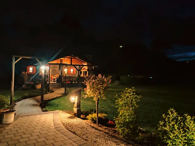 Jastrebarsko - Imanje 6000 m2 s rustikalnom kućom