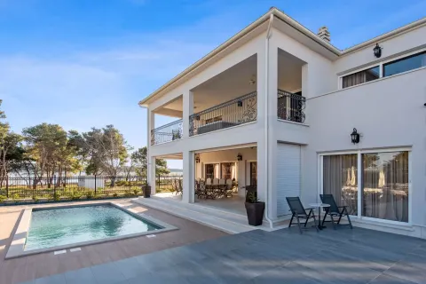 Šibenik, Vodice - luksuzna vila s bazenom i panoramskim pogledom 530m2