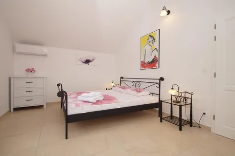 Otok Korčula - Prekrasna zapanjujuća vila uz more 312 m2