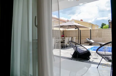 Krk - Luksuzna vila za najam 120 m2
