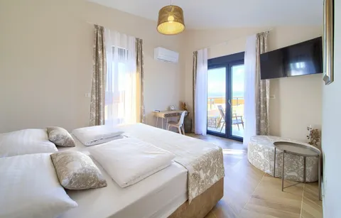 Krk, Malinska - Moderna Vila