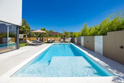 Istra, Medulin - Prekrasna moderna vila 220 m2