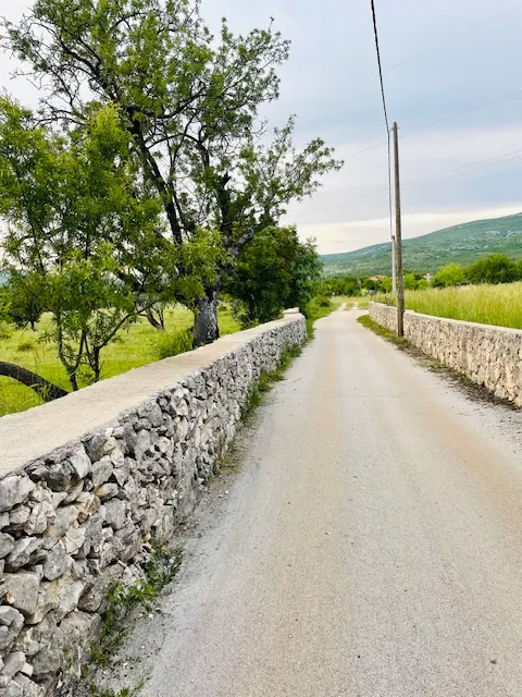 Split, Klis - Građevinsko zemljište 1760 m2