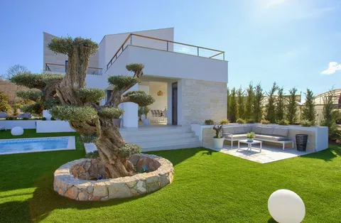 Krk, Malinska - Moderna Vila