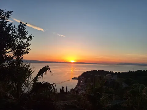 Podgora - Građevinsko zemljište s pogledom na more 950 m2
