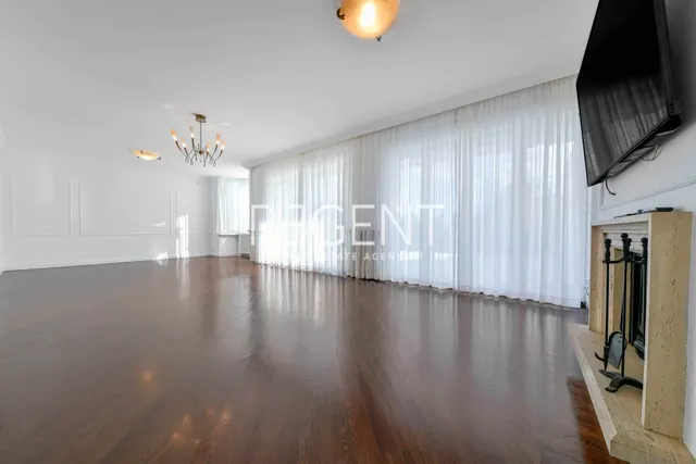Zagreb, Tuškanac - Luksuzan stan s vrtom 250 m2, najam