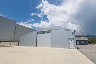 Trogir, Plano - poslovni prostor 500 m2
