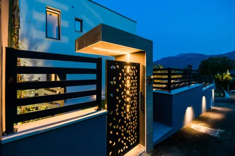 Makarska, Zagvozd - Luksuzna vila s bazenom 270 m2