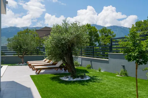 Makarska, Zagvozd - Luksuzna vila s bazenom 270 m2