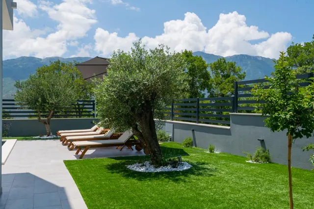 Makarska, Zagvozd - Luksuzna vila s bazenom 270 m2