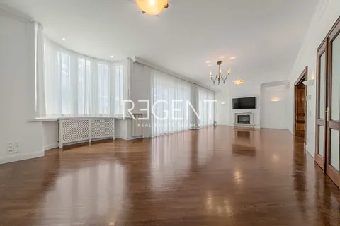 Zagreb, Tuškanac - Luksuzan stan s vrtom 250 m2, najam