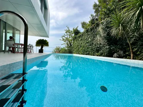 Rijeka - Moderna vila prvi red do mora 600 m2