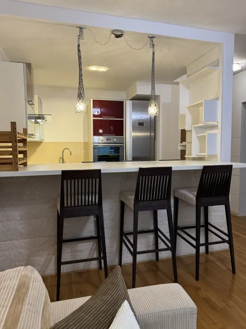 Zagreb, Vrbani - trosoban stan 58 m2 najam