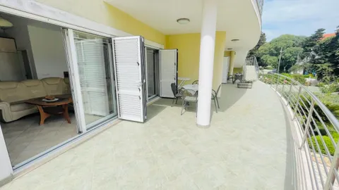 Zadar, Brodarica - Apartmanska kuća prvi red uz more