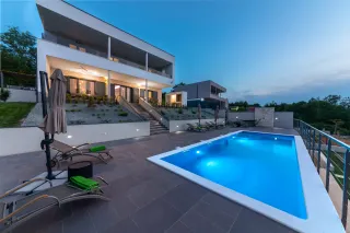 Istra, Labin - Moderna vila s bazenom