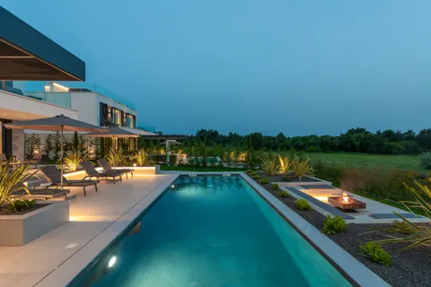 Istra, Poreč – Dizajnerska vila s pogledom na more 310 m2