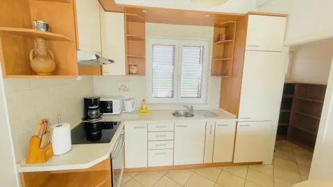 Zadar, Brodarica - Apartmanska kuća prvi red uz more