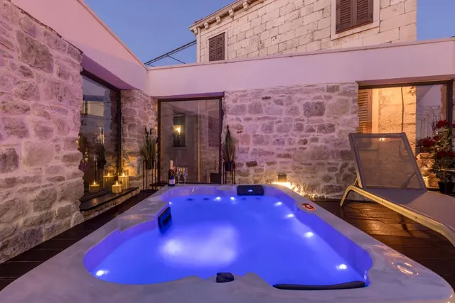 Brač - Jedinstvena kuća u srcu otoka