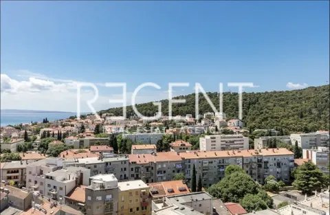 Split, Spinut - Penthouse za dugoročan najam 78 m2