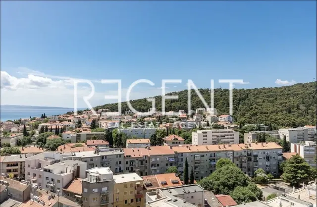 Split, Spinut - Penthouse za dugoročan najam 78 m2