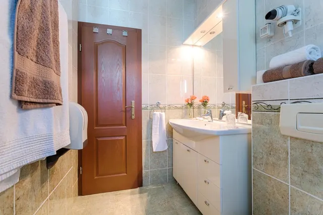 Trogir – Elegantan hotel s pogledom na more