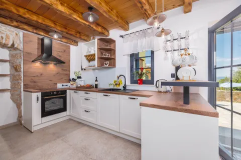 Krk - Luksuzna vila za najam 135 m2